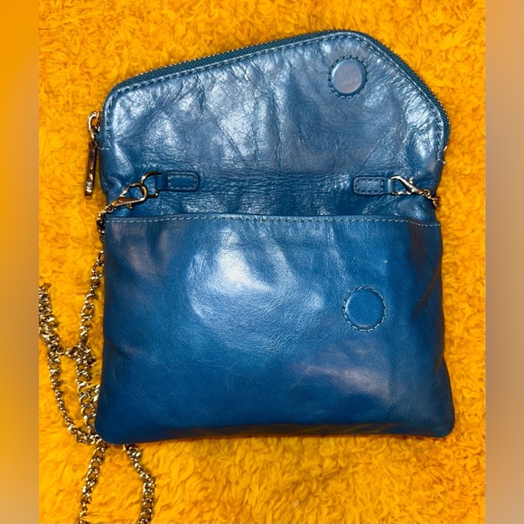 HOBO International Vintage Daria Convertible Crossbody Clutch - Picture 6 of 8